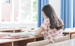 线上线下结合：2025年公考培训混合式教学案例分享