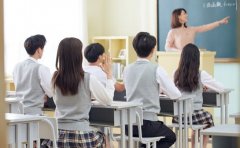 佛山高中复读暑期班招生，学校线上线下结合教学推荐​