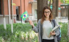 上海留学中介收费对比:本地机构vs全国机构差异