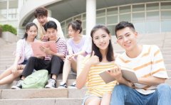 韩国留学本科申请,中介收费与服务内容对比