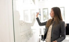 青岛英国留学中介 申请服务收费揭秘