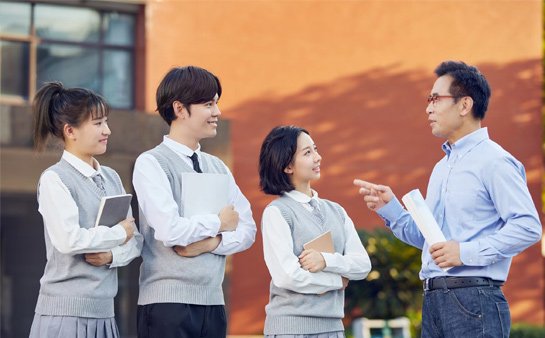 学习氛围浓厚