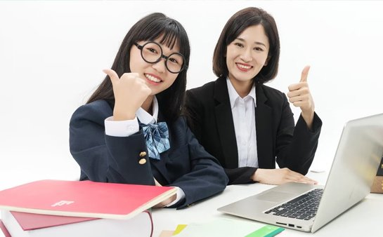 力雄厚的师资队伍